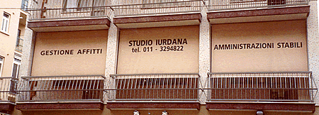 L'esterno dello studio